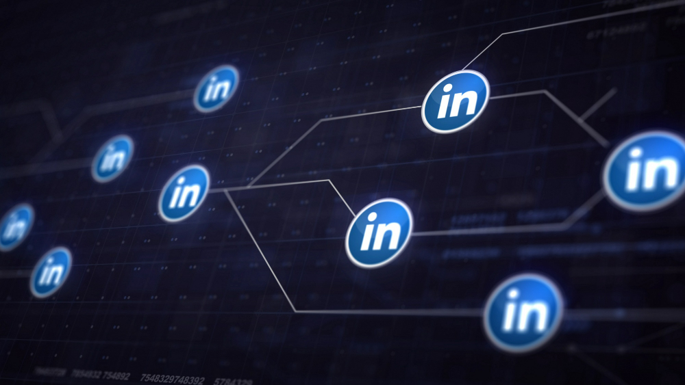 كيفية تحسين ملفك الشخصي على LinkedIn